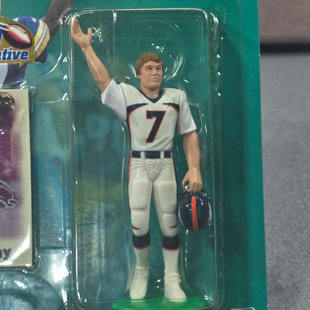 Hasbro Starting Lineup John Elway Denver Broncos White New 2000 Figure